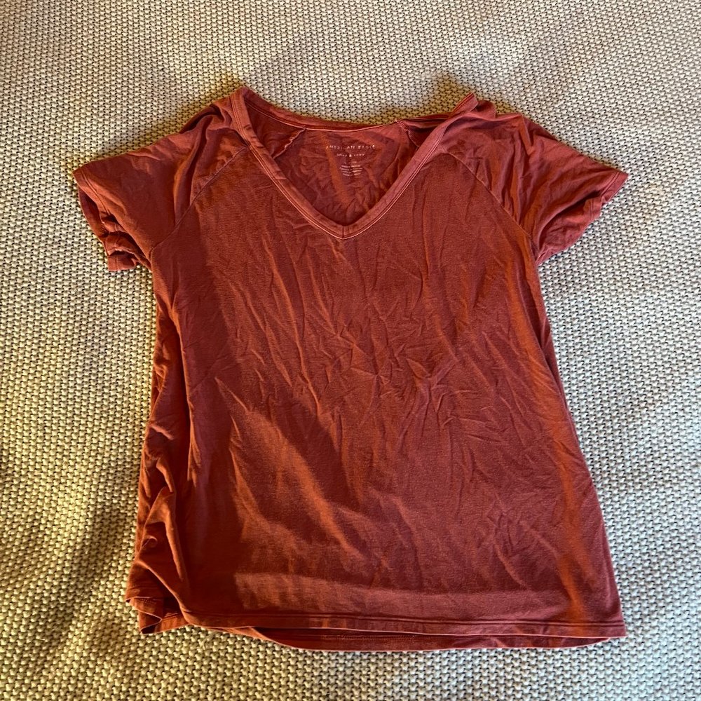 American Eagle V Neck Tee